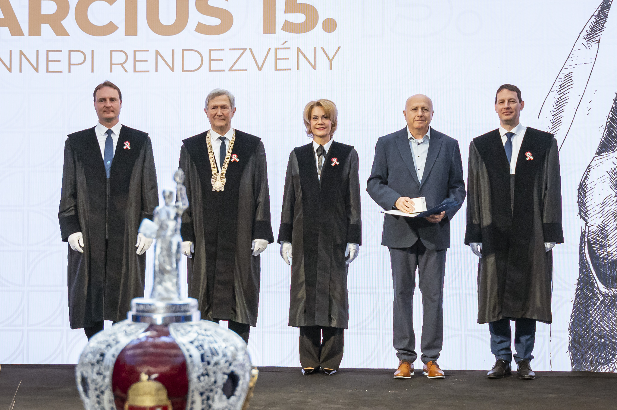 Gallery of award recipients: The ceremony also provided an opportunity to present the prestigious recognitions of Széchenyi István University. (Photo: András Adorján, Gergely Nagy / Széchenyi István University)